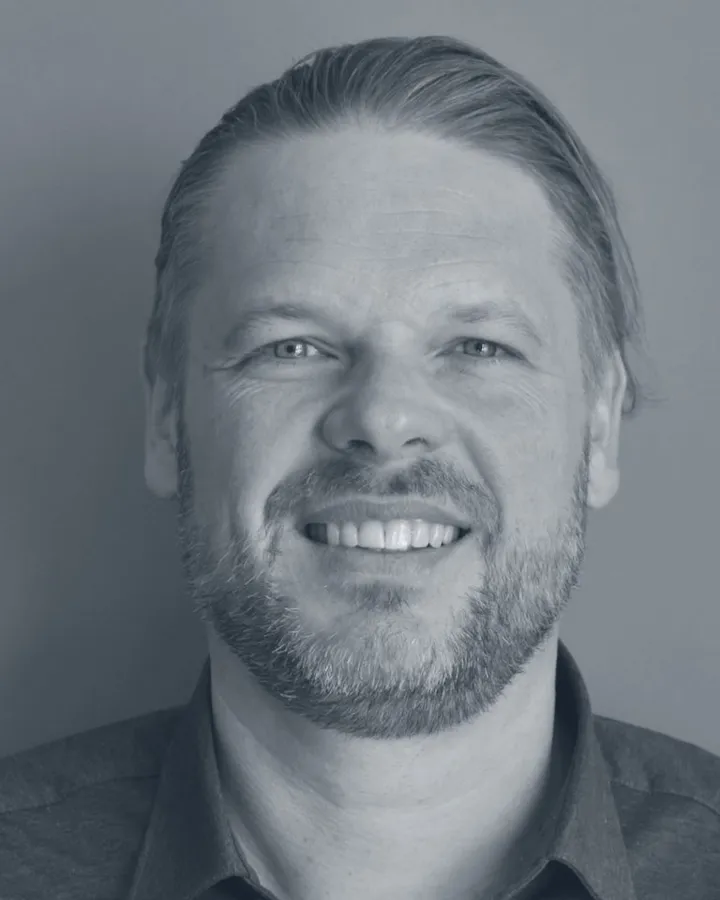Dr. Richard Büssow